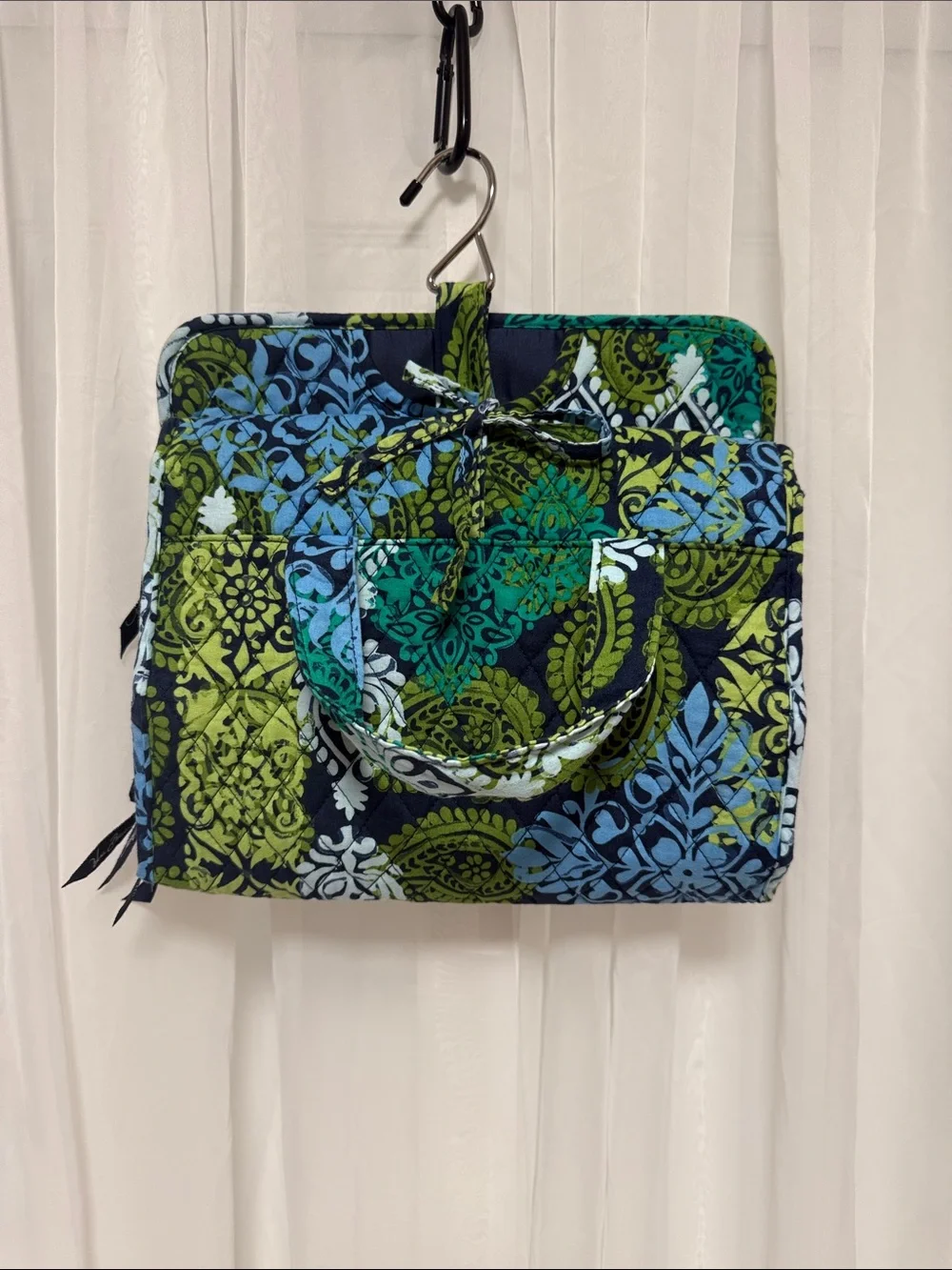 Vera Bradley Quilted Hanging Toiletry Organizer - Green & Blue Pattern